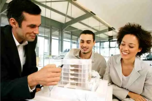 Maqueta Física de un Proyecto Inmobiliario en Preventa